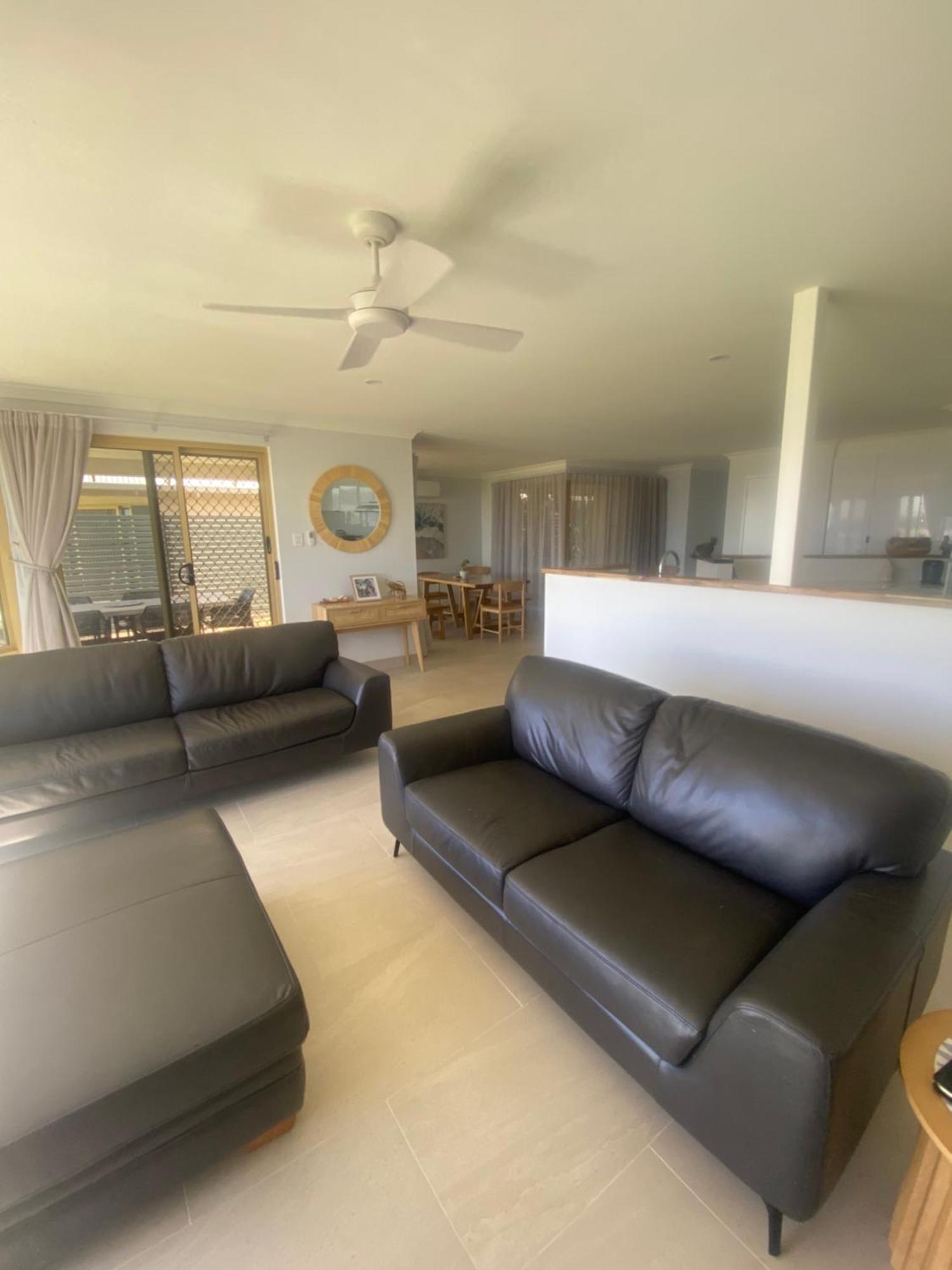 קלבארי Pelican Shore Oceanfront Villa 6 מראה חיצוני תמונה